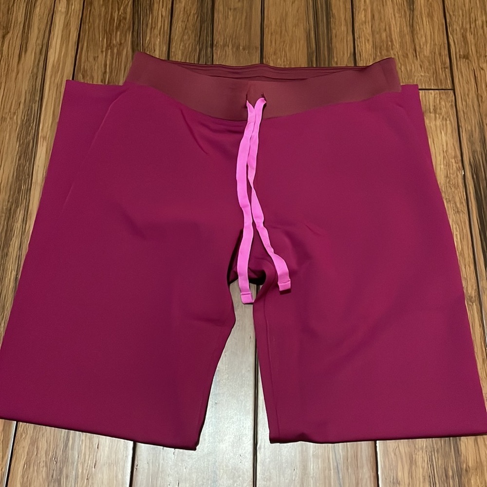 🍇Figs Livingston Pants Dark Magenta With Barbie Pink Drawstring NWT Size XSP